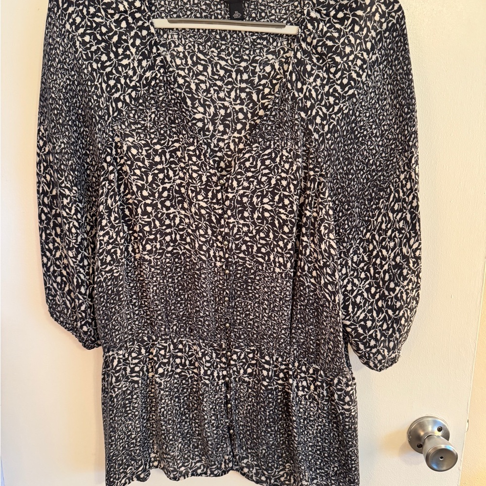 Banana Republic Navy & White Tiered 3/4 Sleeve 100% Silk Blouse xl